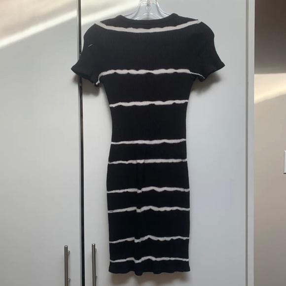 Fashion Nova Ribbed Fitted Dress - Picture 2 of 3